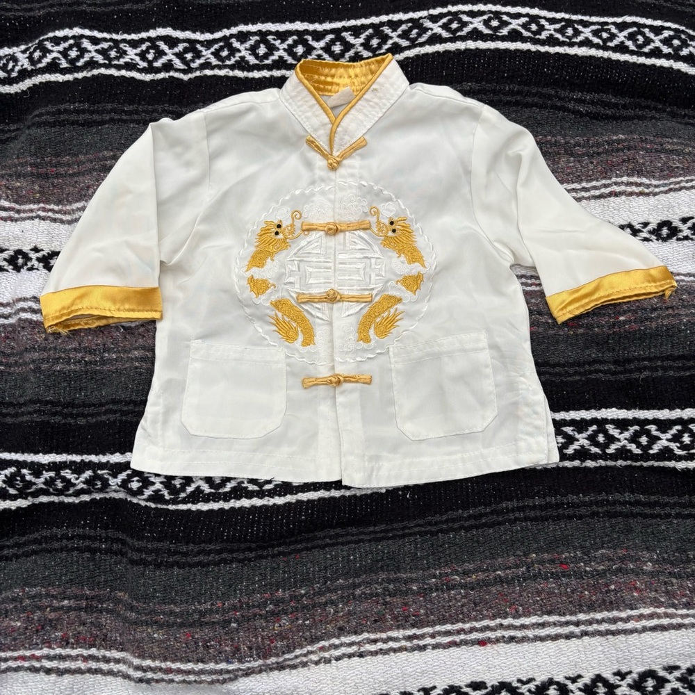 VTG WHITE GOLD EMBROIDERED DRAGON ASIAN SHIRT SIZE 2T